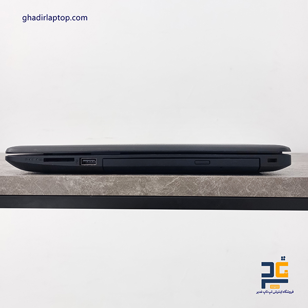 لپ تاپ استوک اچ پی HP Laptop 15 با پردازنده Ryzen3 2200U گرافیک دار